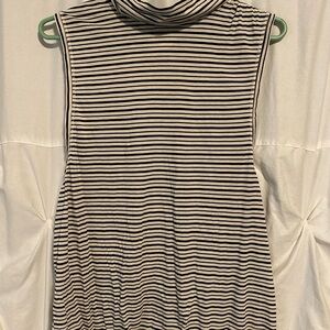 ACACIA tank top , black and white stripes, no flaws